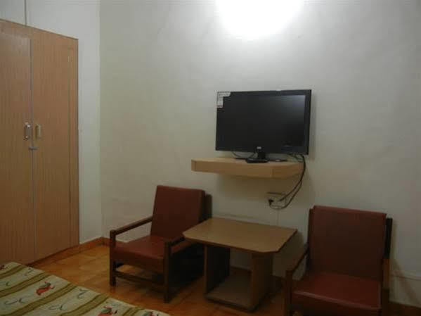 Hotel Grand Barrack Khandwa Εξωτερικό φωτογραφία