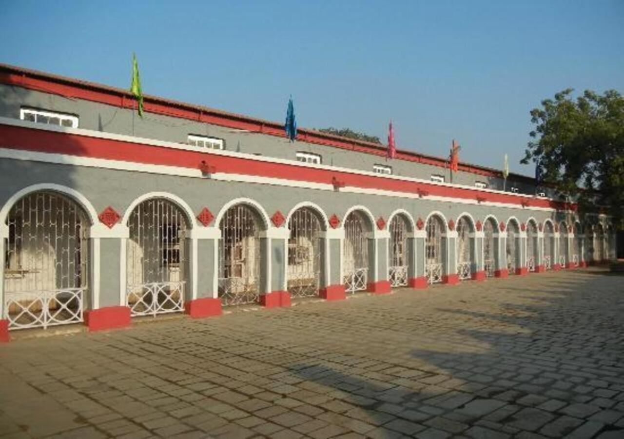 Hotel Grand Barrack Khandwa Εξωτερικό φωτογραφία